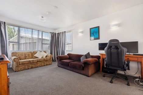 Photo of property in 44 Sunlands Drive, Manurewa, Auckland, 2102
