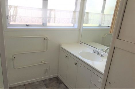 Photo of property in 1/8 Ocean View Road, Weymouth, Auckland, 2103