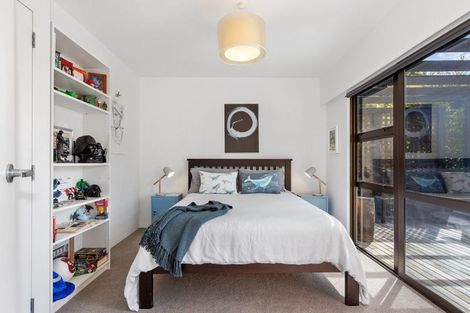 Photo of property in 26 Postgate Drive, Whitby, Porirua, 5024