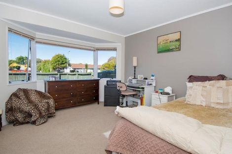 Photo of property in 2 Opal Drive, Papamoa Beach, Papamoa, 3118