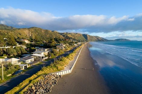 Photo of property in 121 The Parade, Paekakariki, 5034