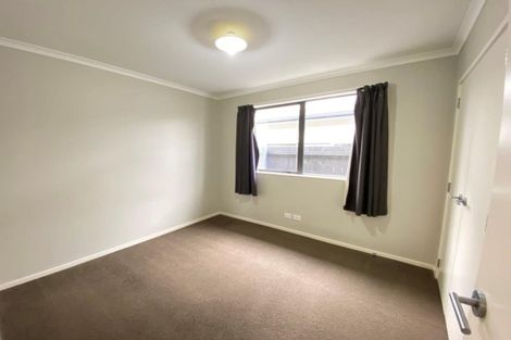 Photo of property in 16 Waiarohia Place, Hobsonville, Auckland, 0616