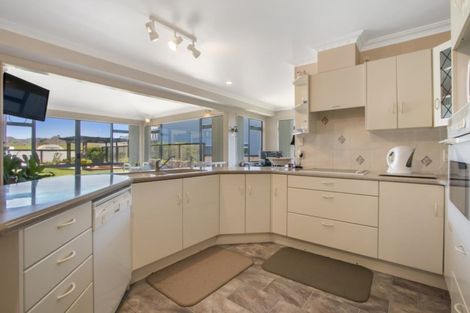 Photo of property in 142 Seaforth Road, Waihi Beach, 3611