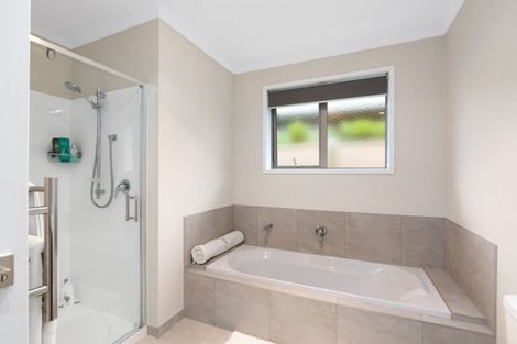 Photo of property in 13 Settlers Drive, Waihi, 3610