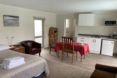 Photo of property in 71 Mills Road, Brooklyn, Wellington, 6021