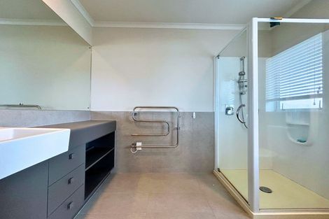 Photo of property in 22 Pickaberry Avenue, Karaka, Papakura, 2113