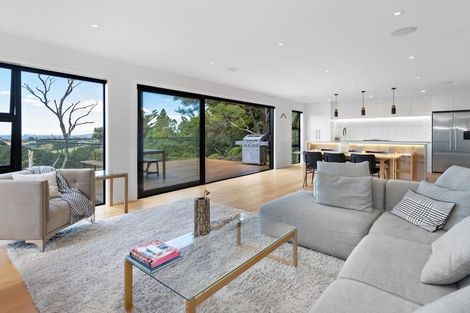 Photo of property in 28 Kitewaho Road, Swanson, Auckland, 0816