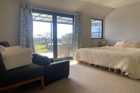 Photo of property in 109-111 Parrs Cross Road, Glen Eden, Auckland, 0612