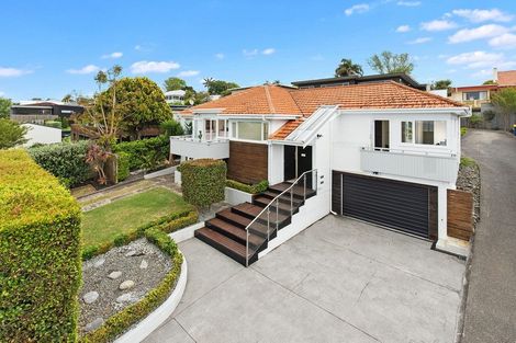 Photo of property in 14 Bank Street, Hillcrest, Auckland, 0627