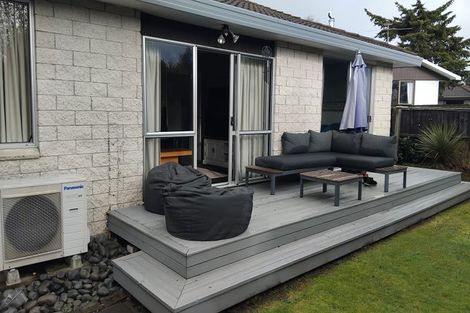 Photo of property in 2/442c Mairehau Road, Parklands, Christchurch, 8083