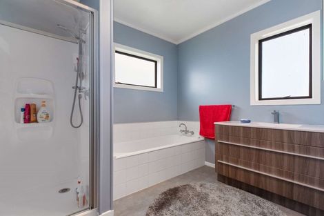 Photo of property in 1/13 Hill Crescent, Papakura, 2110