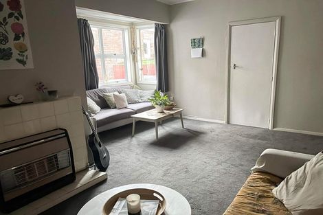 Photo of property in 4 Howard Street, Mount Cook, Wellington, 6021