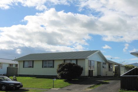 Photo of property in 17 Kinross Street, Levin, 5510