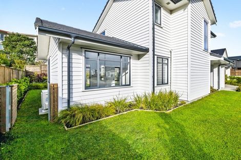 Photo of property in 21 Couldrey Crescent, Red Beach, 0932