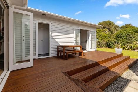 Photo of property in 16 Avon Street, Waterloo, Lower Hutt, 5011