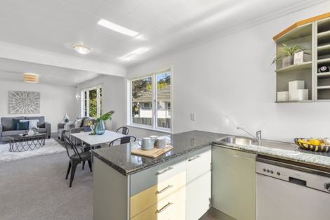 Photo of property in 22 Richard Grove, Stokes Valley, Lower Hutt, 5019