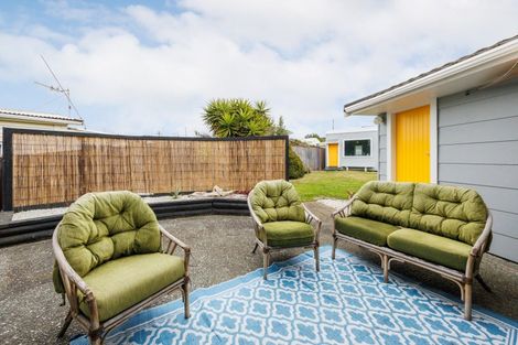 Photo of property in 36 Signal Street, Foxton Beach, Foxton, 4815