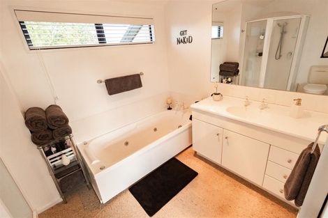 Photo of property in 26a Crofton Road, Harewood, Christchurch, 8051