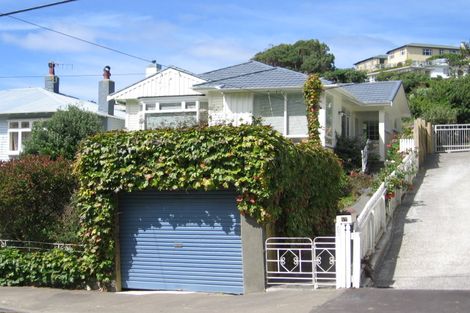 Photo of property in 57 Severn Street, Island Bay, Wellington, 6023