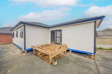 Photo of property in 309 Massey Road, Mangere East, Auckland, 2024
