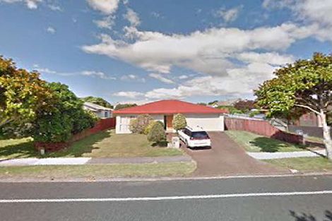 Photo of property in 64 Golfland Drive, Golflands, Auckland, 2013