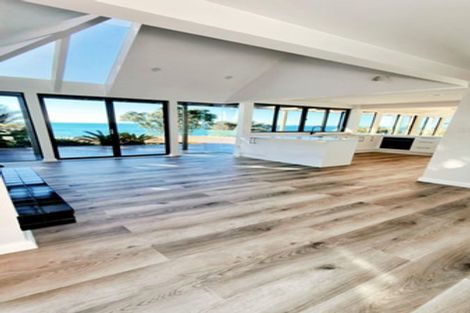 Photo of property in 6 Cliff Road, Torbay, Auckland, 0630