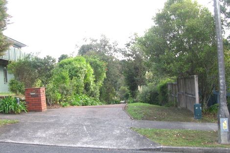 Photo of property in 20 Portsea Place, Chatswood, Auckland, 0626