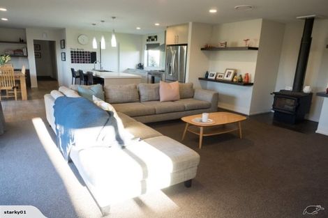 Photo of property in 18 Preston Avenue, West Melton, 7618