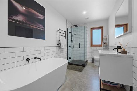 Photo of property in 42 Tui Drive, Mount Creighton, Queenstown, 9371