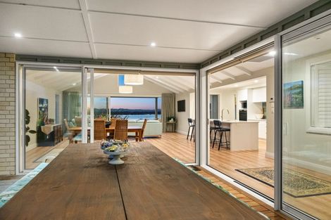 Photo of property in 37 Coppelia Avenue, Omokoroa, 3114