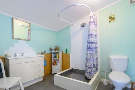 Photo of property in 50 Durham Street, Picton, 7220