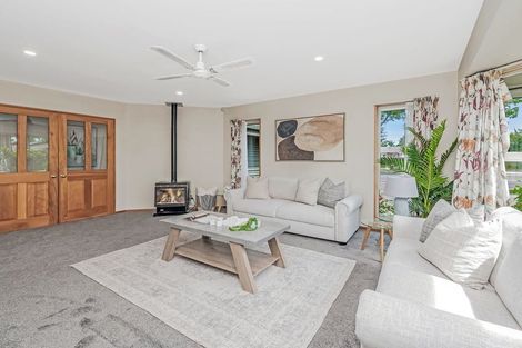 Photo of property in 2/128 Yaldhurst Road, Sockburn, Christchurch, 8042