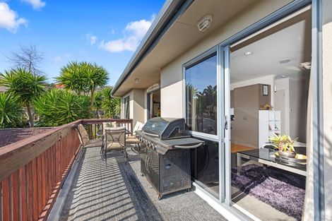 Photo of property in 66 Village Park Drive, Welcome Bay, Tauranga, 3112