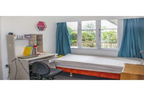 Photo of property in 25 Waterloo Crescent, Hokowhitu, Palmerston North, 4410