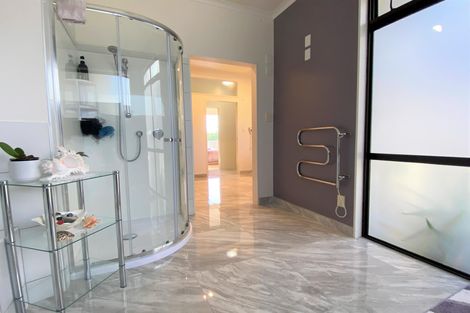 Photo of property in 6 Stratford Drive, Cable Bay, 0420