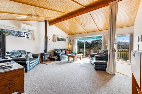 Photo of property in 22 Opanuku Road, Henderson Valley, Auckland, 0612