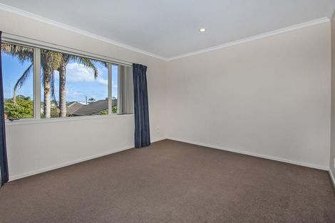 Photo of property in 16b Bermuda Place, One Tree Point, 0118