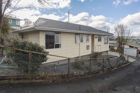 Photo of property in 12 Ruru Road, Taihape, 4720