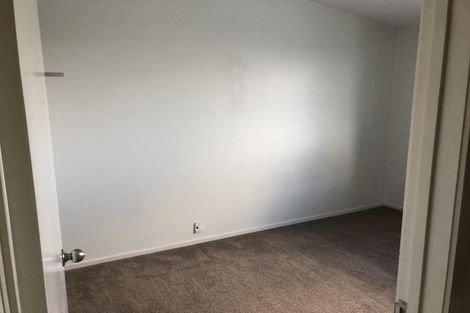 Photo of property in 25 Whangaparaoa Road, Red Beach, 0932