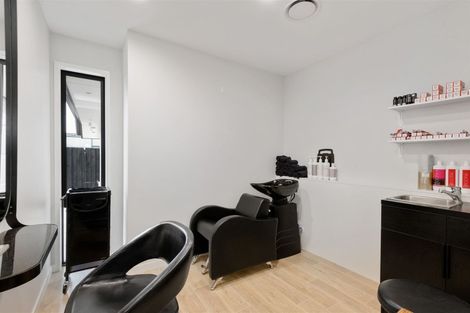 Photo of property in 98 Broadhaven Avenue, Parklands, Christchurch, 8083