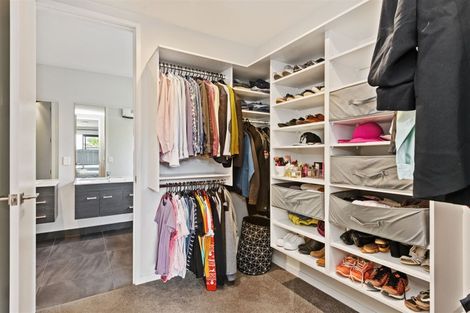 Photo of property in 98 Broadhaven Avenue, Parklands, Christchurch, 8083