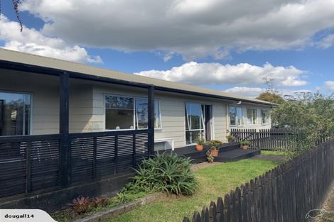 Photo of property in 11b Springs Road, Parakai, 0830