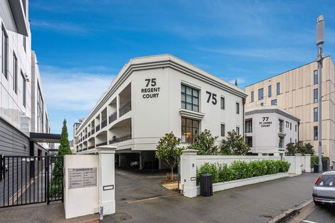 Photo of property in Regent Courts, 2/75 Gloucester Street, Christchurch Central, Christchurch, 8013