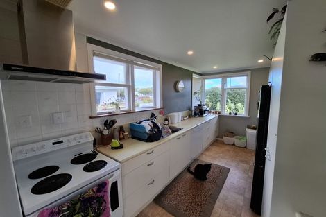 Photo of property in 6 Blackmore Street, Lynmouth, New Plymouth, 4310