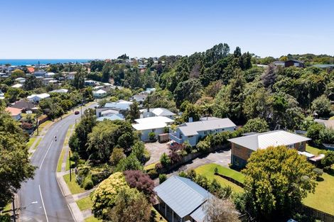 Photo of property in 2/39 Awanui Street, Merrilands, New Plymouth, 4312