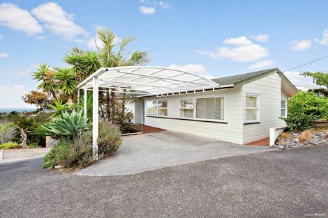 Photo of property in 549 East Coast Road, Browns Bay, Auckland, 0630