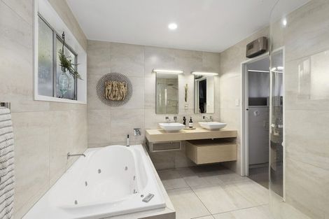 Photo of property in 7 Ocean Parade, Pukerua Bay, 5026