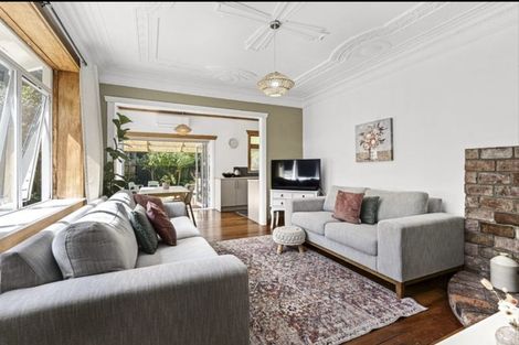 Photo of property in 15a Sycamore Grove, Lower Vogeltown, New Plymouth, 4310