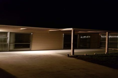 Photo of property in 427 Muhunoa West Road, Ohau, Levin, 5570