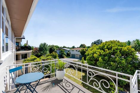 Photo of property in 1 Fairfax Terrace, Frankleigh Park, New Plymouth, 4310